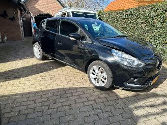 Renault Clio 0.9 TCe Limited picture 10
