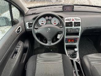 Peugeot 307 2.0-16V ST Pack Business picture 16