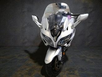 Yamaha FJR 1300  picture 12