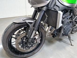 Kawasaki Z 900 RS picture 15