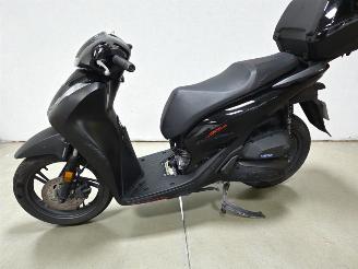 Honda  SH picture 15