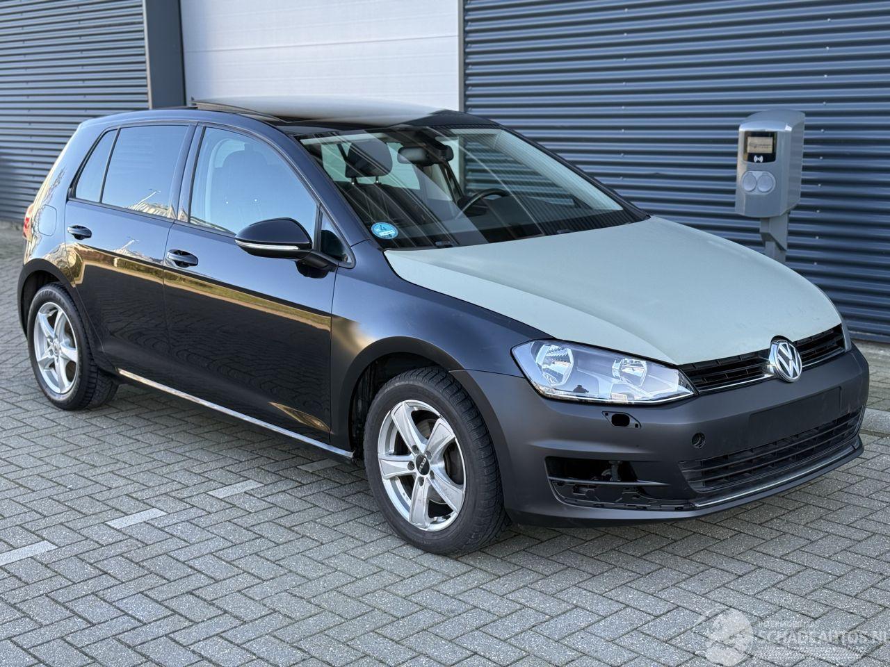 Volkswagen Golf Lounge|Clima|Cruise|Stoelverwarming|
