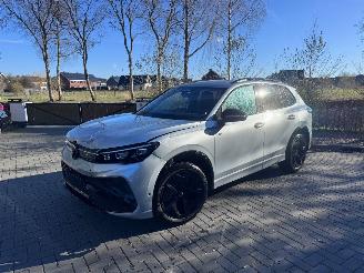 Vaurioauto  passenger cars Volkswagen Tiguan Volkswagen Tiguan 1.5 eTSI DSG R-Line Leder HUD Camera VOL 2024/6