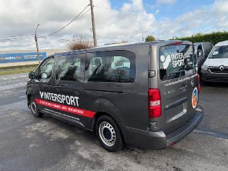 Damaged car Opel Vivaro minibus 9 SEATS MAXI 2022/2