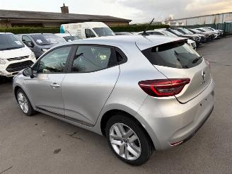 Renault Clio  picture 2