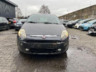 Voiture accidenté Fiat Punto Evo 1.3 JTD Multijet 85 16V Euro 5 Hatchback  Diesel 1.248cc 63kW (86pk) 2011/4