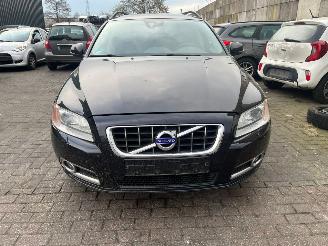 Damaged car Volvo V-70 1.6 T4 16V Combi/o  Benzine 1.596cc 132kW (179pk) FWD 2010-10/2015-12 (BW48) B4164T 2012/7