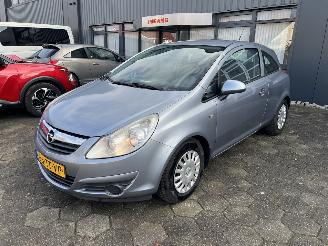 Vaurioauto  passenger cars Opel Corsa 1.2 16V Essentia 2007/2