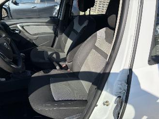 Dacia Duster 1.5 DCI - 8V TURBO picture 8