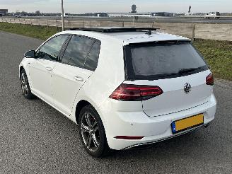 Volkswagen Golf 1.0 Tsi Join Edition picture 3
