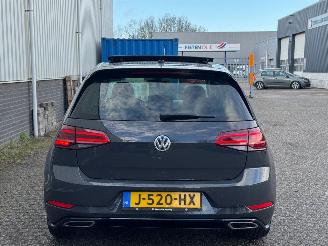 Volkswagen Golf 1.4 tsi R-line pano/DSG picture 10