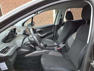 Peugeot 2008 1.2 82pk allure  navi clima picture 6