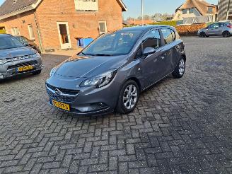 krockskadad bil auto Opel Corsa 1.4i  66kw    5drs airco 2016/8