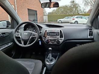 Hyundai I-20 1.2i 5drs airco   86pk picture 4