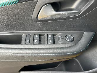 Peugeot e-208 EV Blue Lease Active 50 kWh picture 27