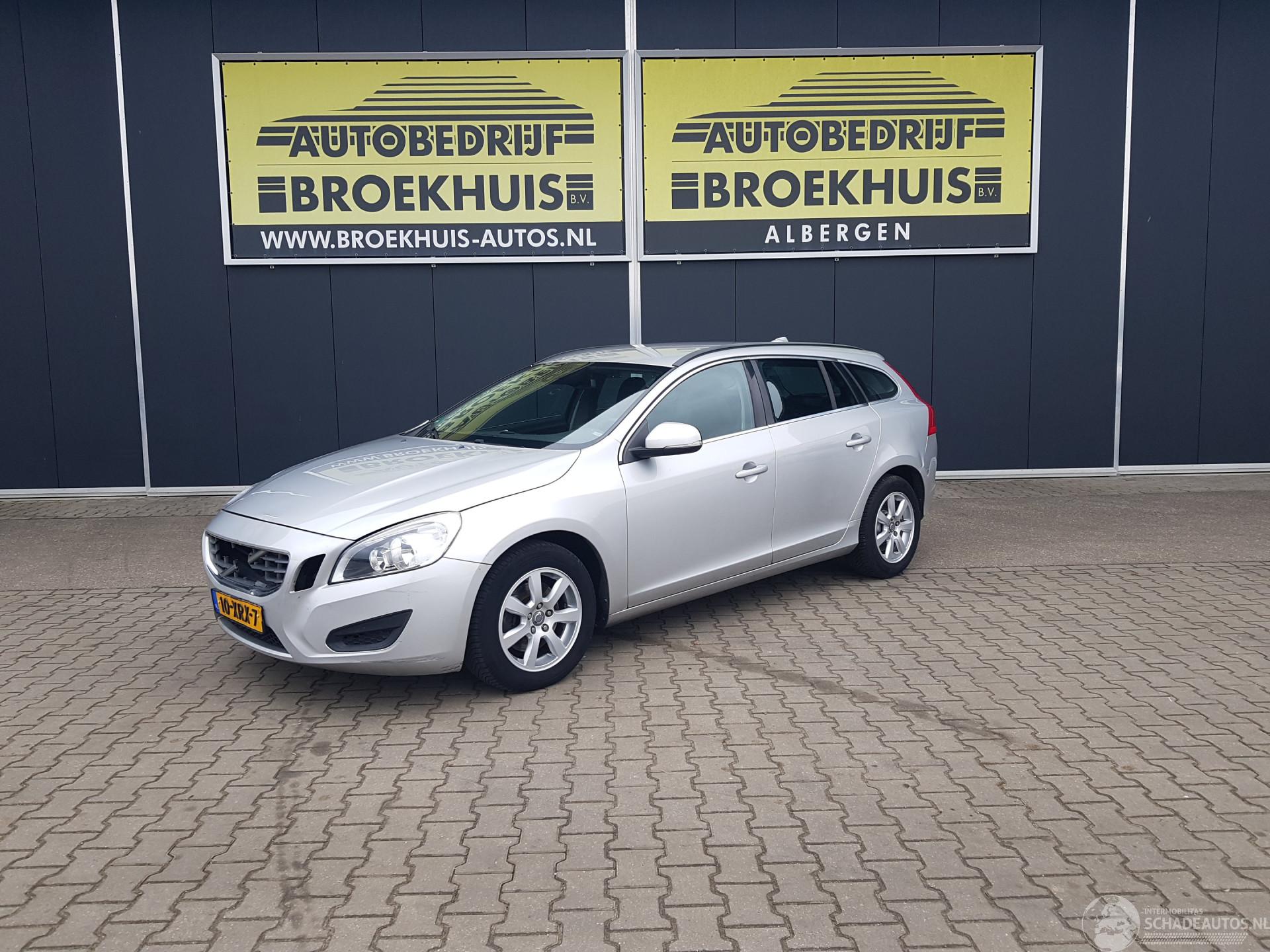 Volvo V-60 2.0 D4 Momentum