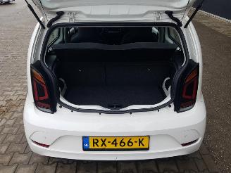 Volkswagen Up! 1.0 BMT move up! picture 23