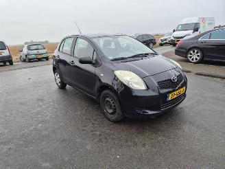 Toyota Yaris 1.0 12v picture 4