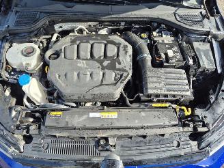 Volkswagen Golf 2.0 TSi R picture 9