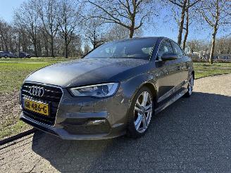 krockskadad bil auto Audi A3 LIMOUSINE 2015/1