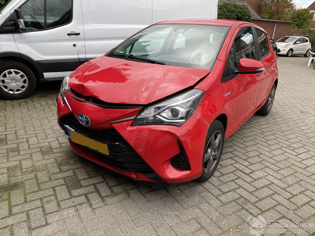 Toyota Yaris Auto is gereserveerd.1.5 Hybrid 5drs VASTE PRIJS.
