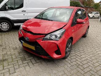Voiture accidenté Toyota Yaris Auto is gereserveerd.1.5 Hybrid 5drs VASTE PRIJS. 2018/1
