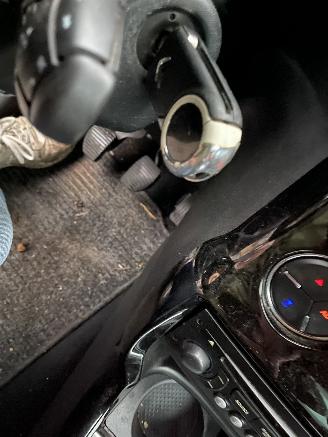 Citroën DS3 e-HDI 1.6 So Chic picture 54