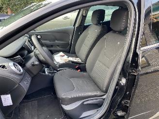 Renault Clio 0.9 TCe Limited gereserveerd picture 6