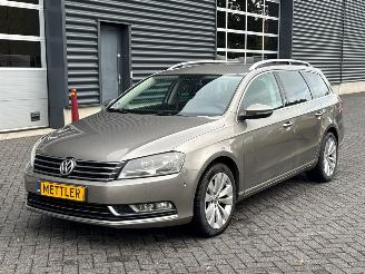 Schadeauto Volkswagen Passat 1.4 TSI 16V Combi/o  Benzine 1.390cc 90kW (122pk) FWD 2011/12