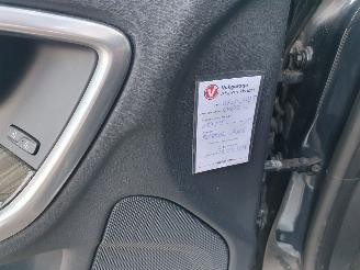 Volvo V-60 2.4 D6 AWD Plug-In Hybrid Summum picture 12