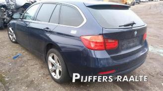 Vrakbiler auto BMW 3-serie 3 serie Touring (F31), Combi, 2012 / 2019 320i 2.0 16V 2013