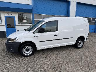 krockskadad bil bedrijf Volkswagen Caddy 2.0TDI  MAXI  HIGHLINE  L2H1 2017/11
