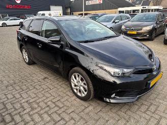 skadebil auto Toyota Auris 1.2 T Sports Dynamic 116pk 2018/2