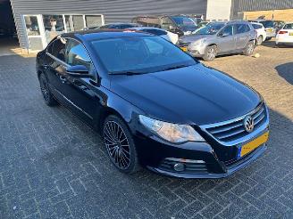 krockskadad bil auto Volkswagen Passat 2.0 TSI  CC  211pk 2011/4