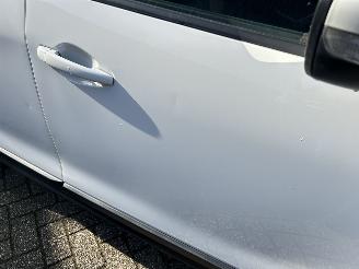 Peugeot 2008 1.2 PureTech Blue Lion picture 29