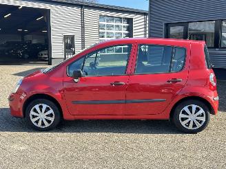 Renault Modus 1.2-16V Authentique picture 2