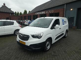 krockskadad bil bedrijf Opel Combo 1.5D L2H1 Edition Airco 75kW 2021/2