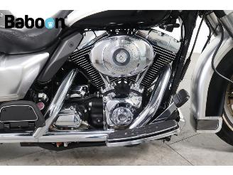 Harley-Davidson  FLHTCUI Ultra Glide Classic 100Th Anniversary picture 12