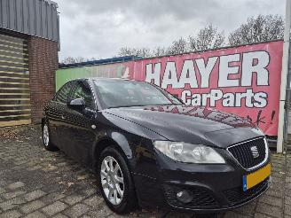 skadebil auto Seat Exeo 2.0 TDI style 2009/5