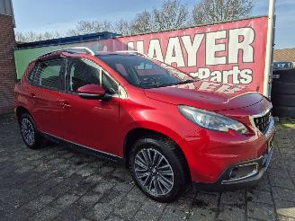 uszkodzony samochody osobowe Peugeot 2008 1.2 puretech blue lion 2017/9