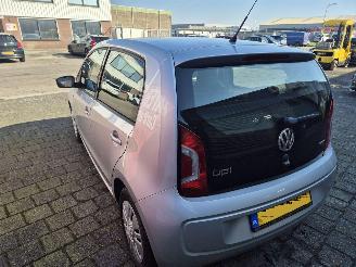 Volkswagen Up! 1.0 move up! Bluemotion picture 6