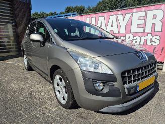 skadebil auto Peugeot 3008 1.6 vti blue lease 2011/10