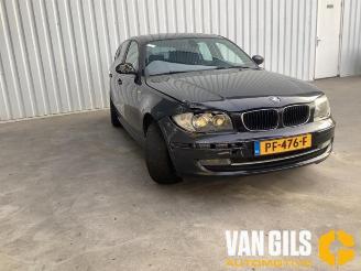 BMW 1-serie 1 serie (E87/87N), Hatchback 5-drs, 2003 / 2012 118i 16V picture 4