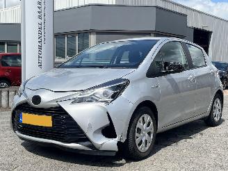 skadebil auto Toyota Yaris 1.5 Hybrid Active 2018/9