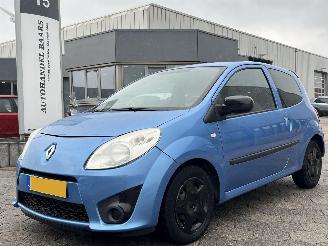 krockskadad bil auto Renault Twingo 1.2-16V Collection 2011/11