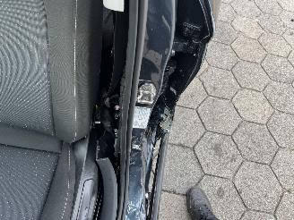 Seat Arona 1.0 EcoTSI Style Business Connect picture 13