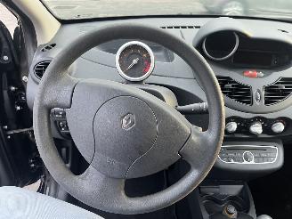 Renault Twingo 1.2 Dynamique picture 15