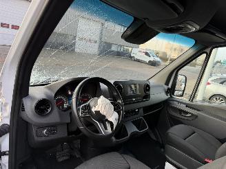 Mercedes Sprinter 314 2.2 CDI L2H2 DC EURO VI-D picture 16