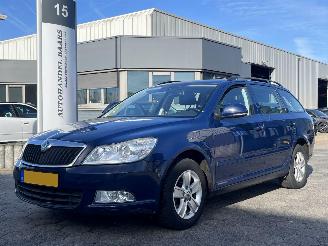 uszkodzony samochody osobowe Skoda Octavia Combi 1.2 TSI Ambition Business Line 2011/5