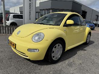 Unfallwagen Volkswagen Beetle 2.0 Highline 2000/3